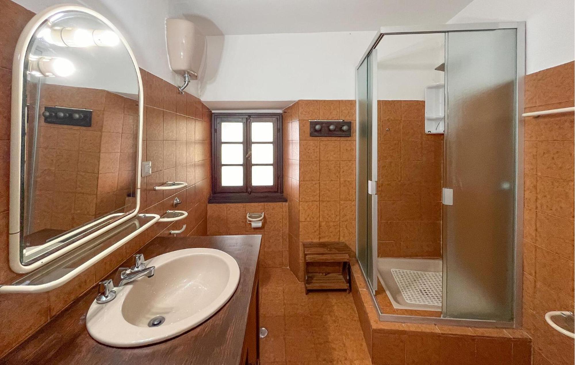 3 Bedroom Awesome Home In Loro Ciuffenna Exterior foto
