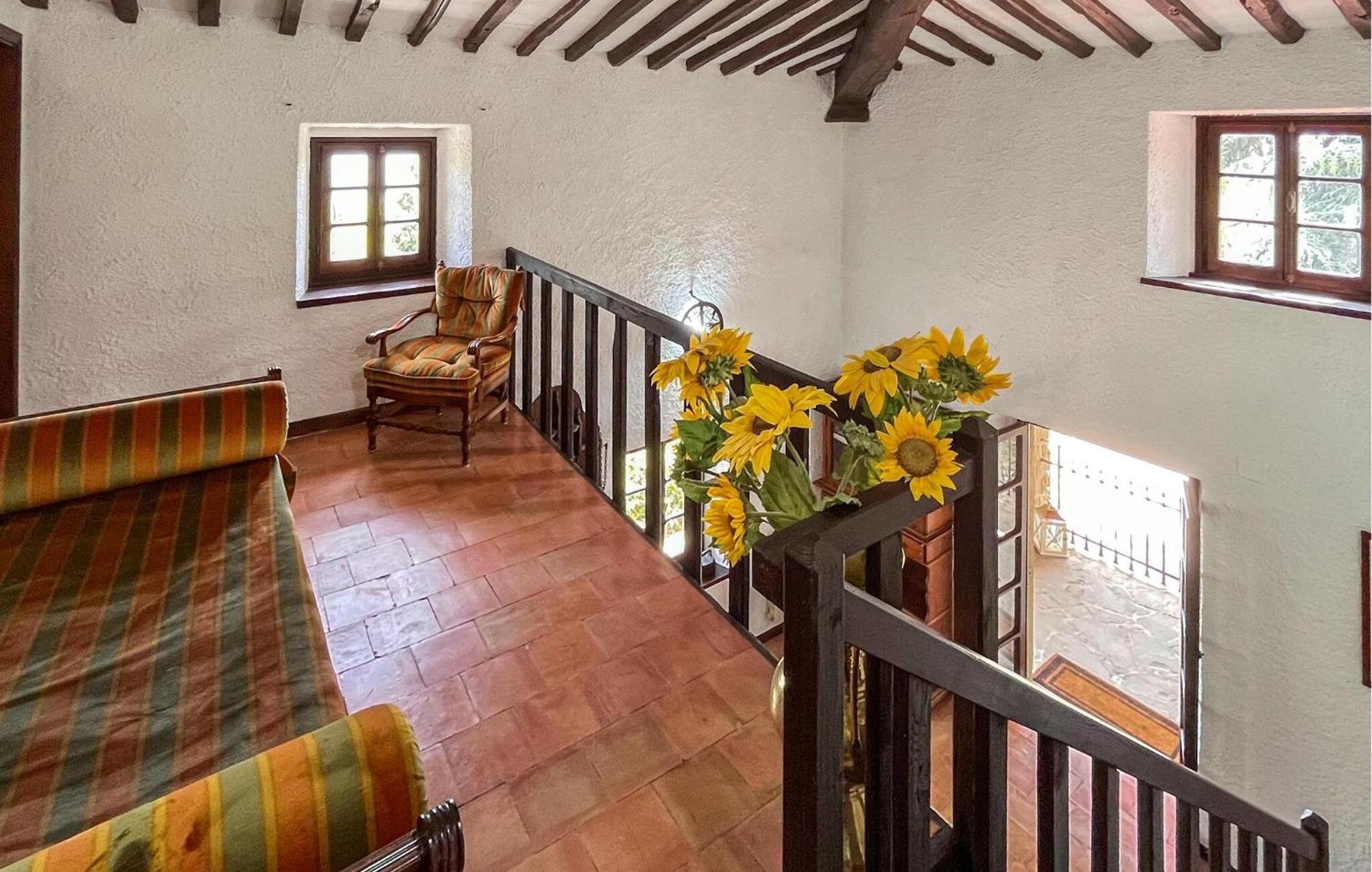 3 Bedroom Awesome Home In Loro Ciuffenna Exterior foto