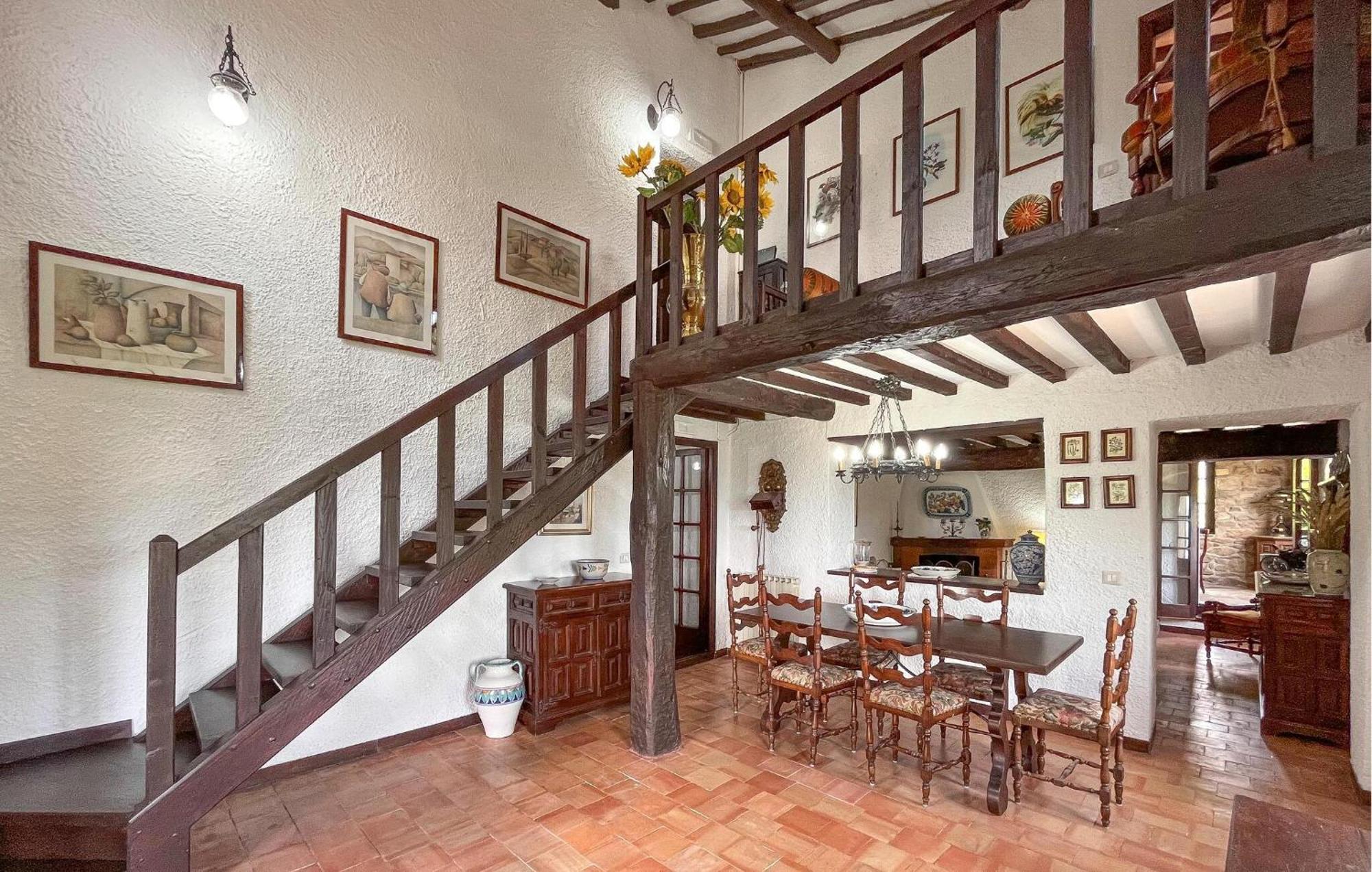 3 Bedroom Awesome Home In Loro Ciuffenna Exterior foto