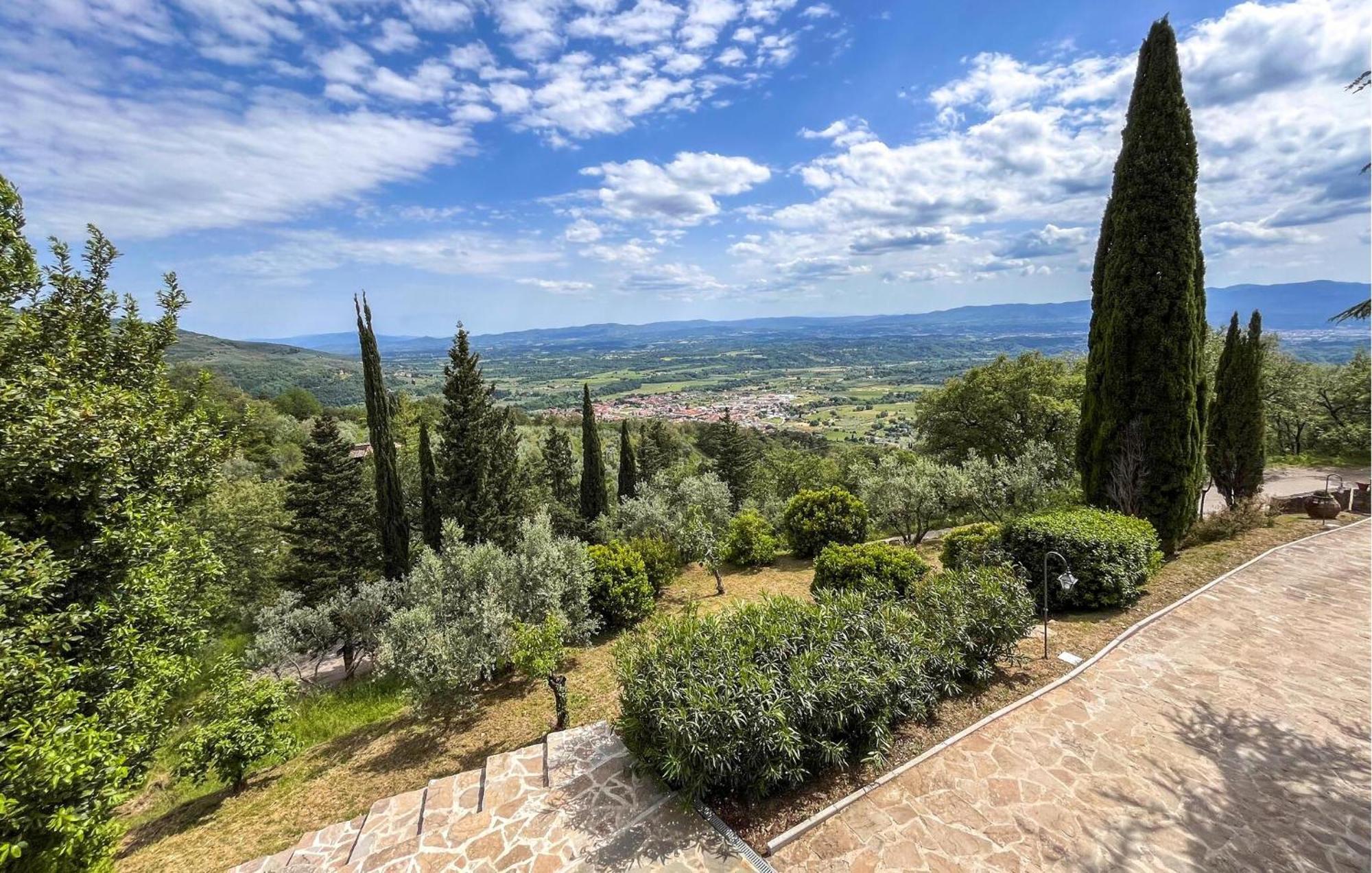 3 Bedroom Awesome Home In Loro Ciuffenna Exterior foto