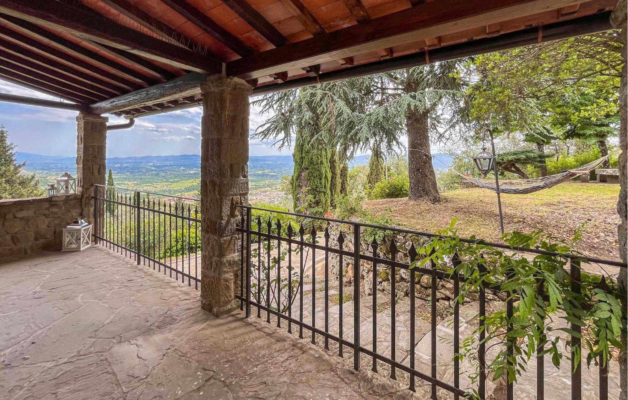 3 Bedroom Awesome Home In Loro Ciuffenna Exterior foto