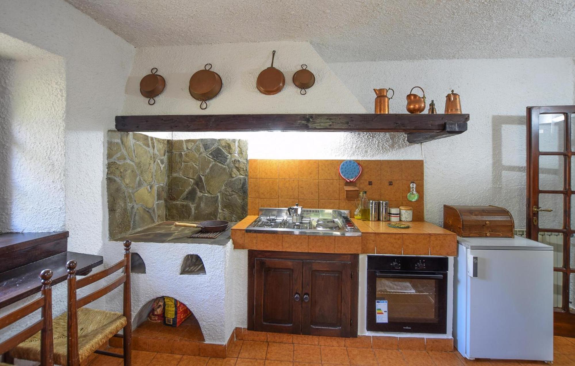3 Bedroom Awesome Home In Loro Ciuffenna Exterior foto