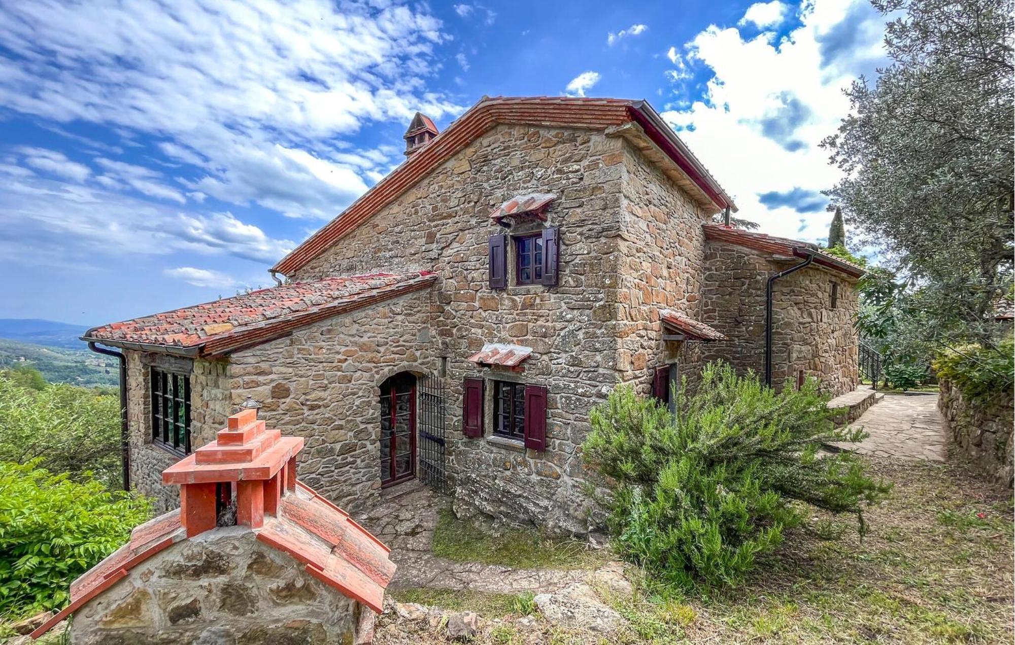 3 Bedroom Awesome Home In Loro Ciuffenna Exterior foto